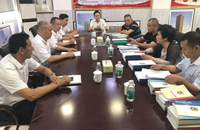 ?？谑泄簿致?lián)合小組對(duì)中金鷹押運(yùn)公司進(jìn)行安全評(píng)估檢查