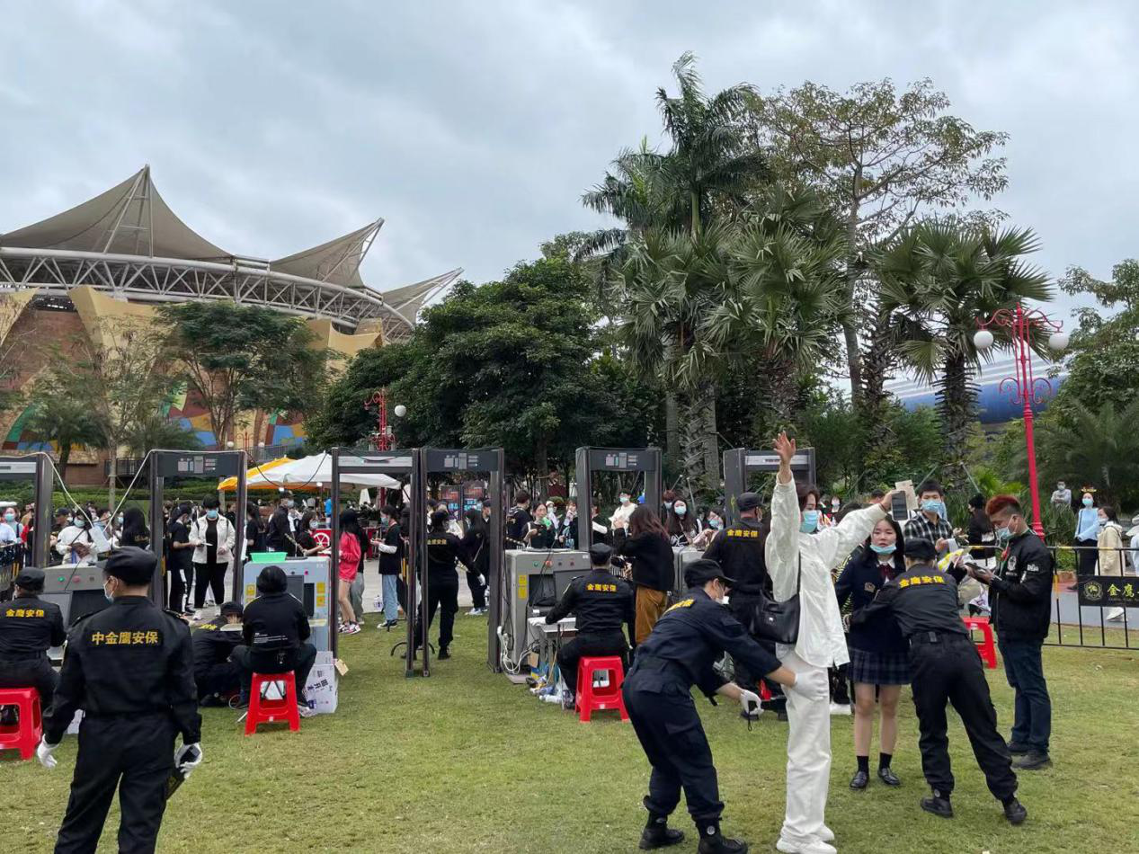 長影環(huán)球100跨年狂歡節(jié)安保護衛(wèi)